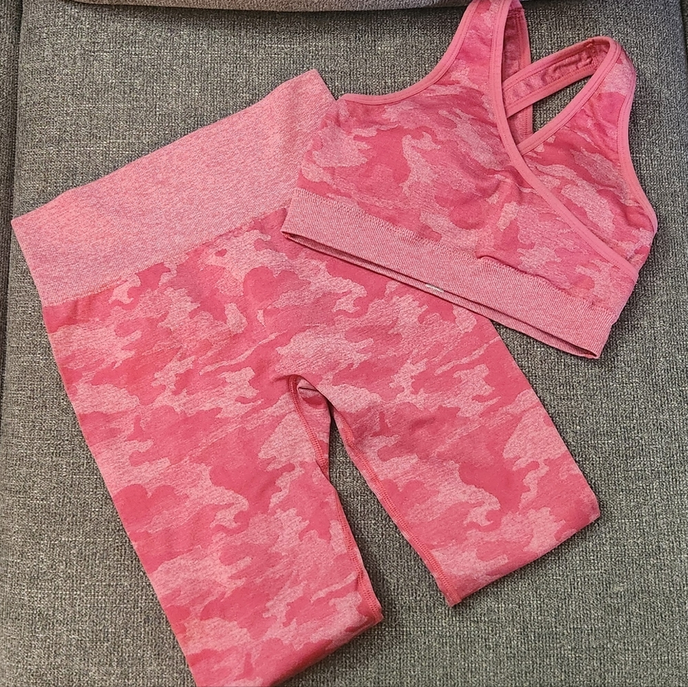 Pink Camouflage Women Activewear Set